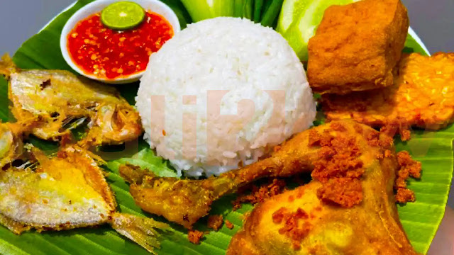 How to Make Nasi Tempong Bali